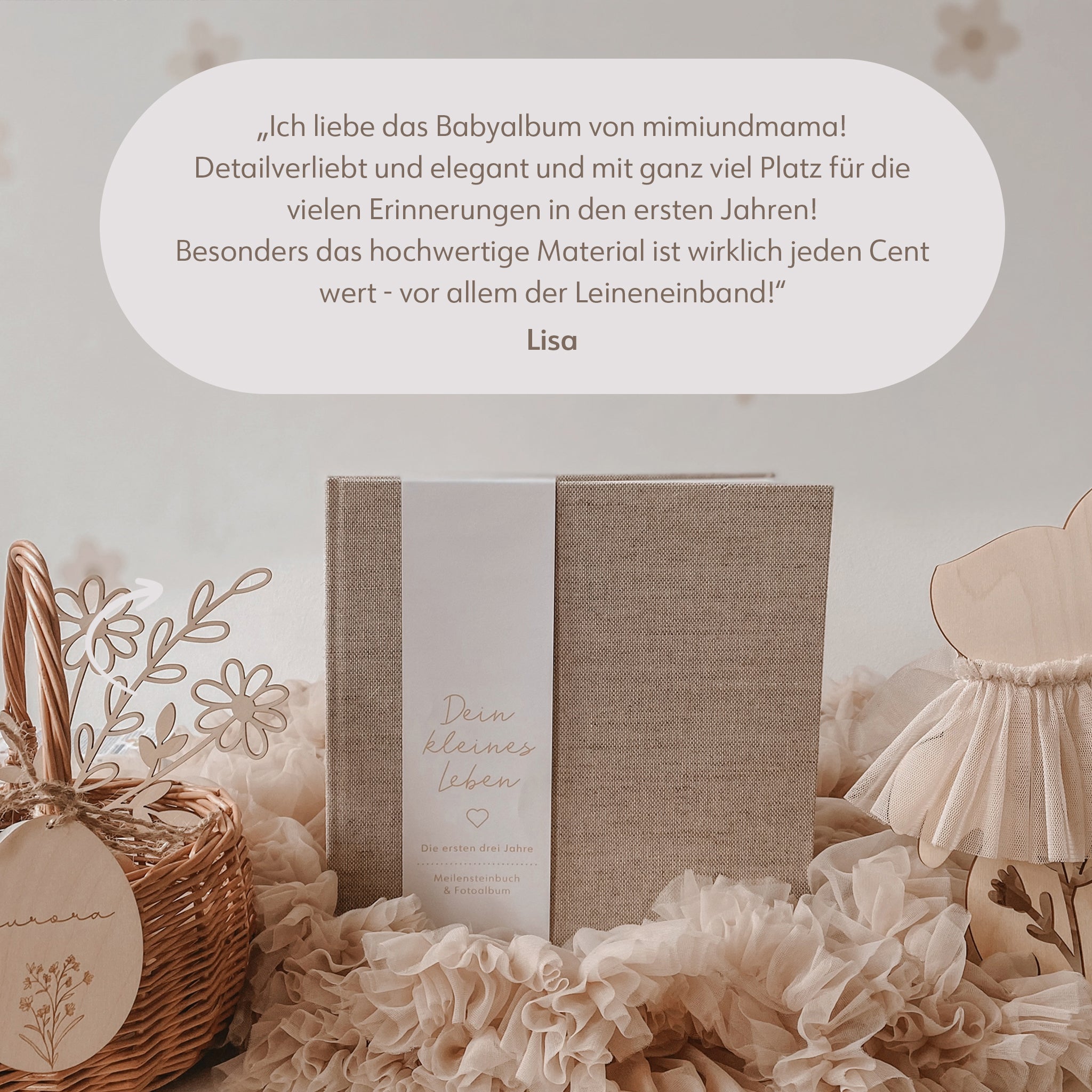 Collage aus den Foto des Babybuches dein kleines Leben und der Bewertung einer begeisterten Kundin